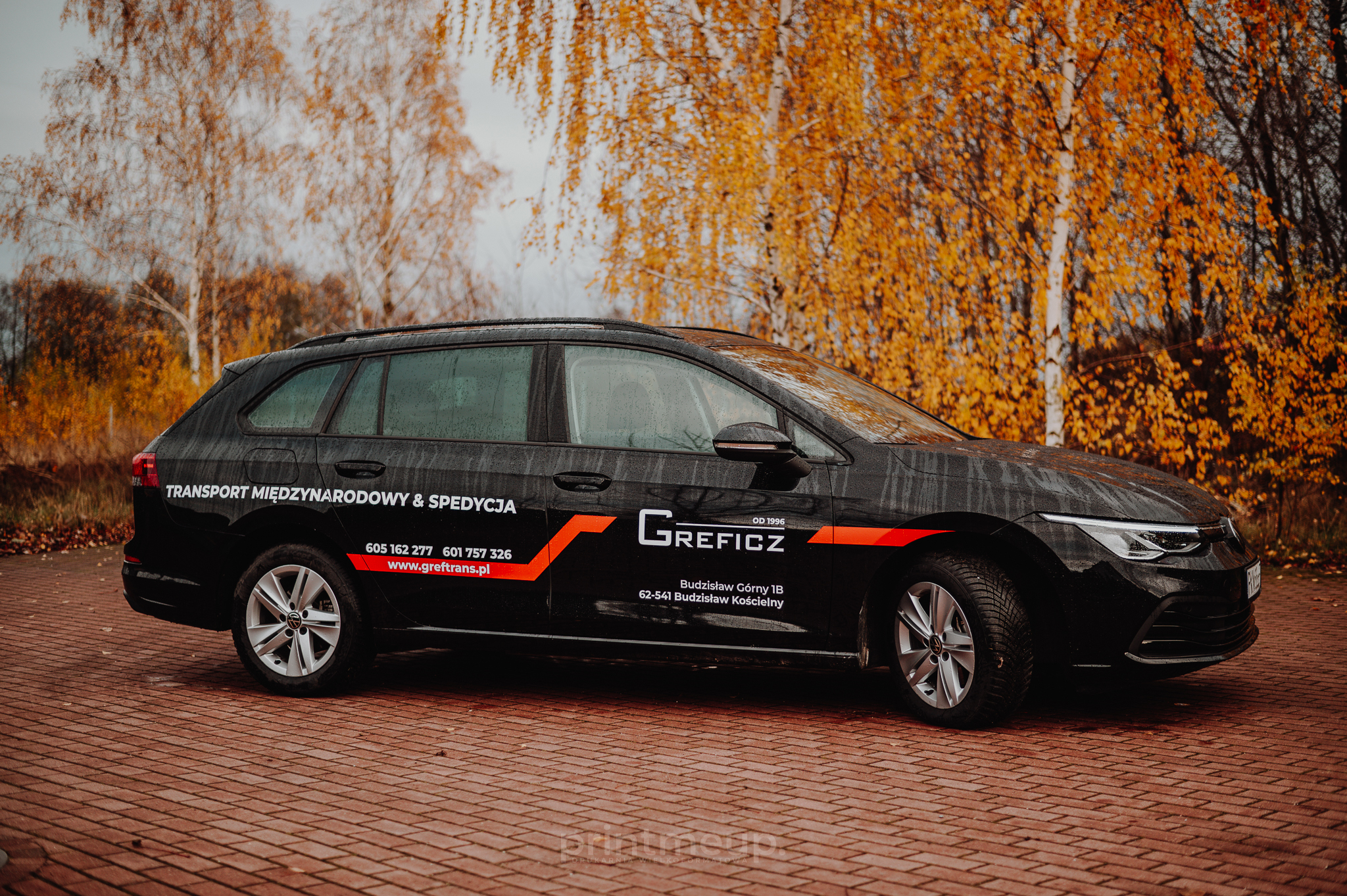 Realizacja oklejania pojazdu 01